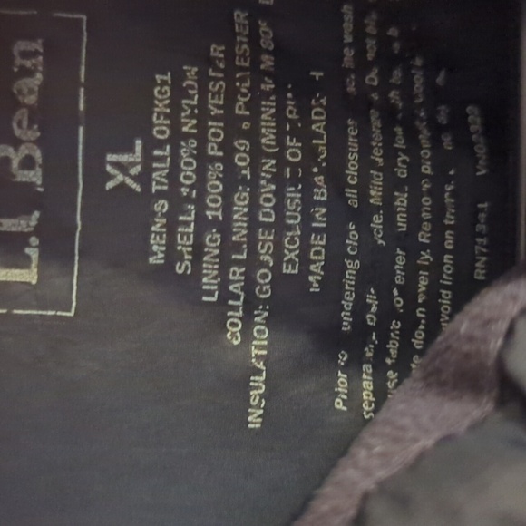 L.L Bean Goose Down Black Fluffy Warm Vest Size Men's XL Tall - Picture 8 of 8